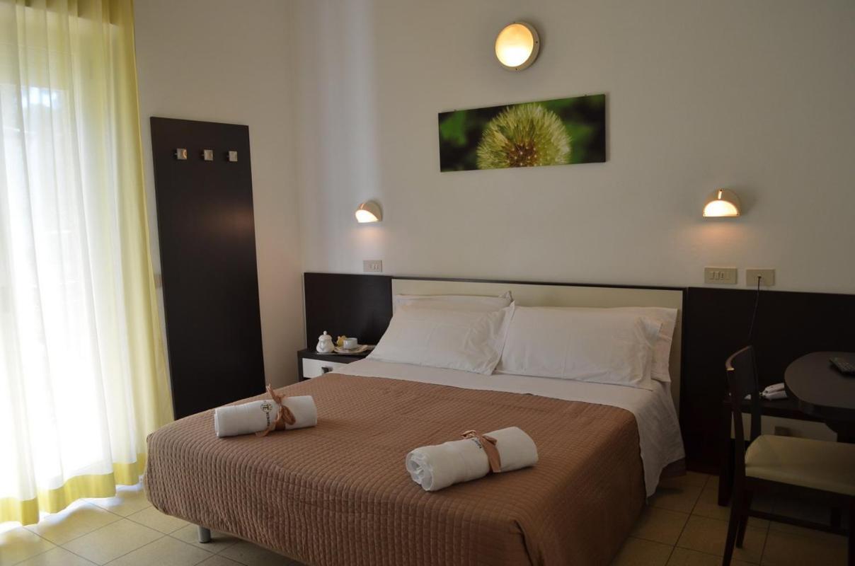 Hotel Europa Milano Marittima Pokoj fotografie